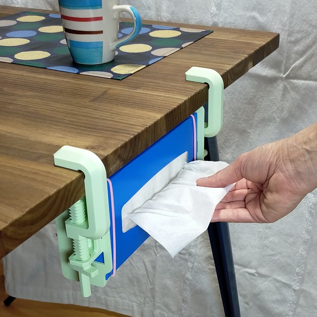 TY010191 Tissue Box Holder (download)